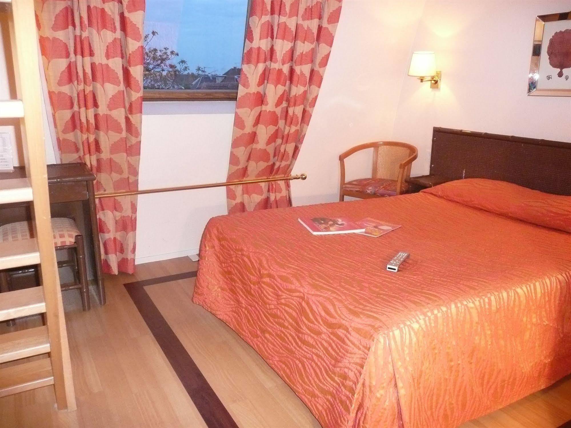 Logis Hotel Beausejour Colmar Eksteriør billede